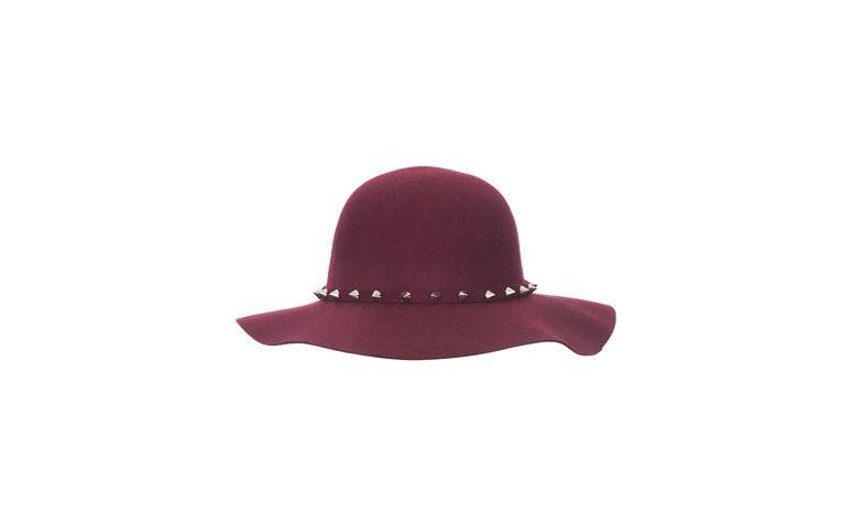 Chapéu Tacks por R$129,90 na <a href="http://ad.zanox.com/ppc/?29468978C73122742&ULP=[[https://amaro.com/p/chapeu-tacks/burgundy?utm_source=zanox&utm_campaign=deeplink&utm_medium=cpa]]" target="blank_">Amaro</a>