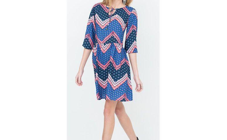 Vestido estampado por R$139 na <a href="http://www.lojasrenner.com.br/p/vestido-feminino-estampado-538242984-538243039" target="blank_">Lojas Renner</a>