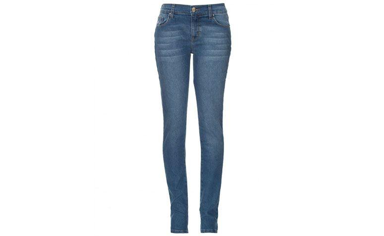 Calça jeans skinny por R$149,90 na <a href="http://ad.zanox.com/ppc/?29468903C12403682&ULP=[[http://amaro.com/calca-skinny-selena-2268.aspx/p?sku=1498001046?epar=af_as_00_za_zanox]]" target="blank_">Amaro</a>