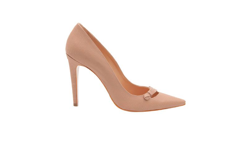 Scarpin Luiza Barcelos por R$ 249,00 na <a href="http://www.oqvestir.com.br/scarpin-linea-classic---nude-50275.aspx/p" target="_blank"> Oqvestir</a>