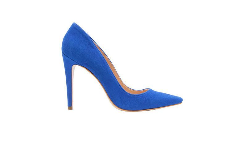 Scarpin Luiza Barcelos Camurça por R$ R$ 199,00 na <a href="http://www.oqvestir.com.br/scarpin-camurca-azul-51177.aspx/p?gclid=CO7s-YKRucMCFe7m7AodKlgAew" target="_blank"> Oqvestir</a>