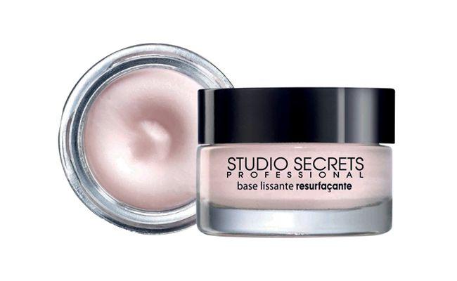 Primer L'oreal Studio Secrets Primer por R$48,90 na <a href="http://www.laffayette.com.br/produto/primer-loreal-studio-secrets-primer-15ml.html" target="blank_">Laffayette</a>