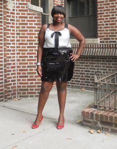 Foto: Reprodução / <a href="http://stylishcurves.com/gotta-love-a-sequin-skirt/" target="_blank">Stylish Curves</a>