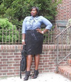 Foto: Reprodução / <a href="http://stylishcurves.com/denim-shirts-and-sequin-skirts/" target="_blank">Stylish Curves</a>