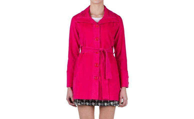 Trench Coat Unique por R$369,90 na <a href="https://www.dafiti.com.br/Trench-Coat-Unique-Veludo-Pink-2306179.html?utm_source=zanox&utm_medium=deeplink_generator&utm_campaign=deeplink_generator&zanpid=2227068908589130752&AffID=1575104&AffURL=httpwwwdicasdemulhercombr" rel="nofollow" target="blank_">Dafiti</a>