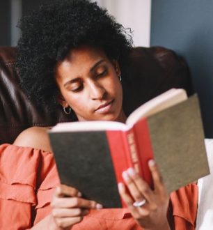 Livros eróticos: os 10 títulos mais quentes para uma leitura apimentada