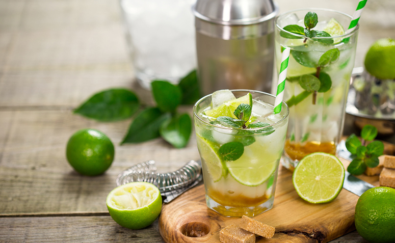 Caipirinha: 30 receitas incríveis para dividir com os amigos