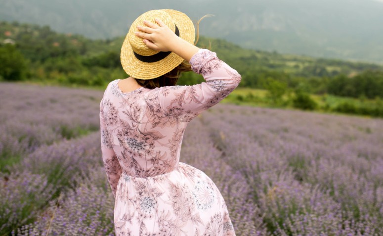 Conheça a estética cottagecore, que prega uma vida simples e bucólica