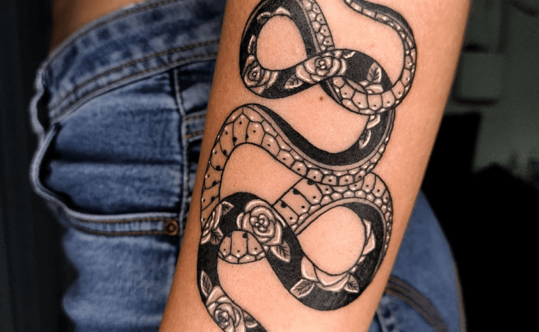 30 fotos de tatuagens de cobra no braço que expressam personalidade