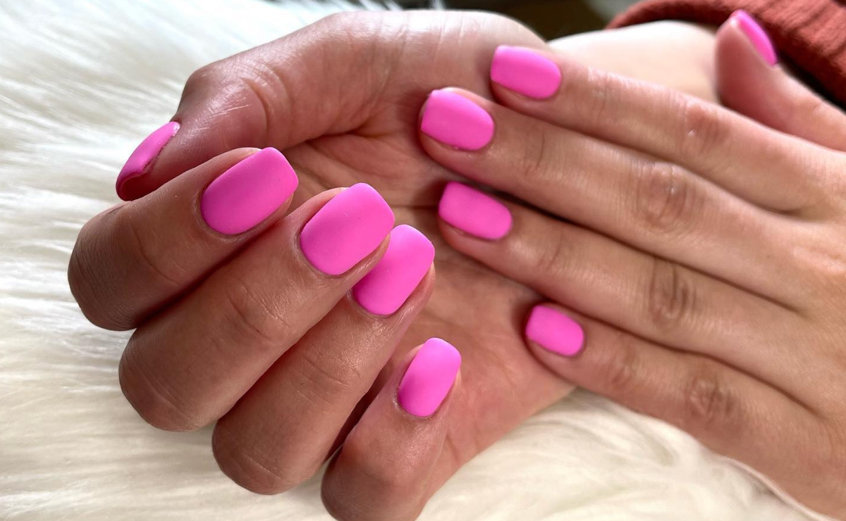 Unhas neon: alegria, alegria, uma tendência vibrante