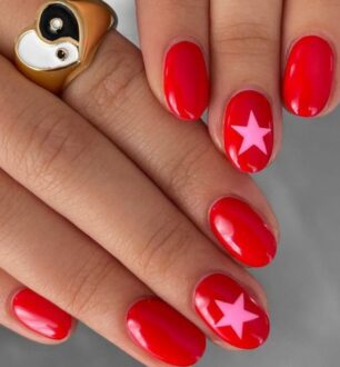 Unhas decoradas vermelhas: nail arts apaixonantes com a cor do amor