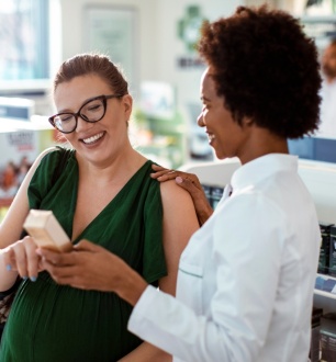 Sabonete íntimo é saudável? Conheça os melhores produtos indicados por dermatologista