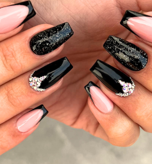 Unhas decoradas pretas: inspirações que unem versatilidade e estilo