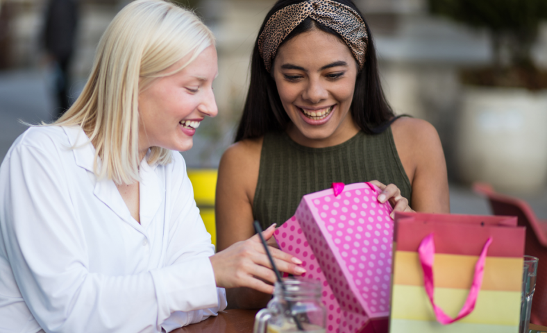 30 ideias de presente criativos para surpreender com elegância